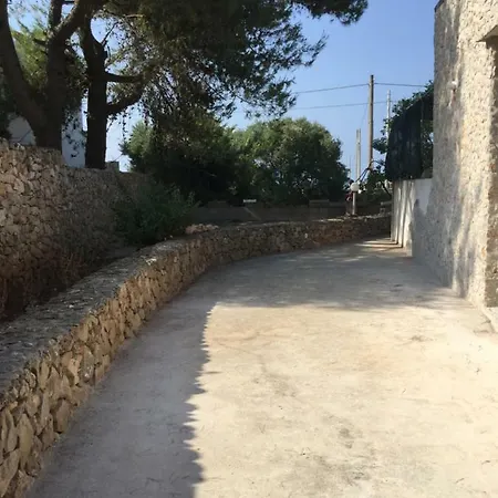 I 3 Oliveti * Salignano (Apulia)